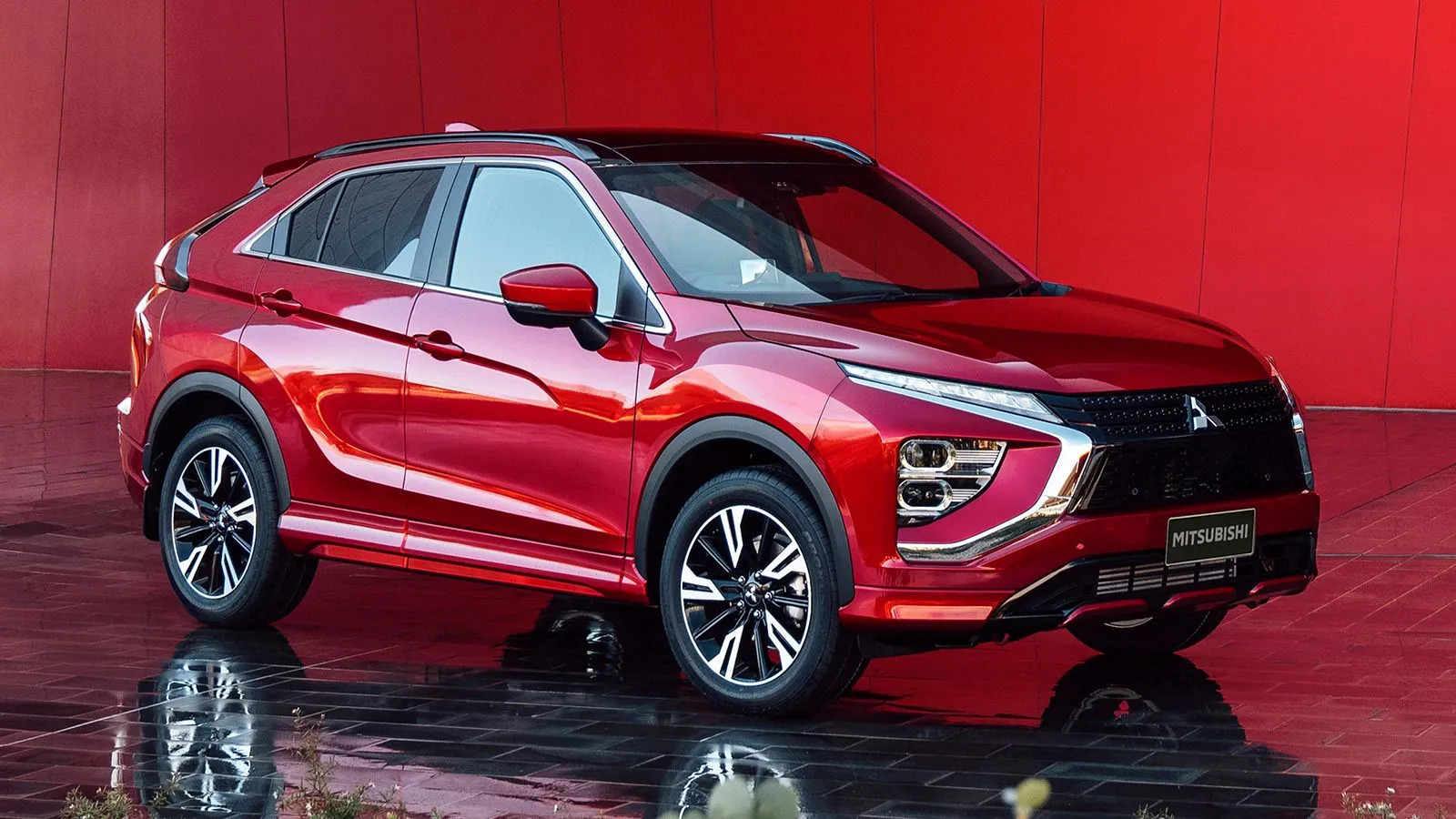 Шини Yokohama BluEarth E70 встановлять на оновлений кросовер Mitsubishi